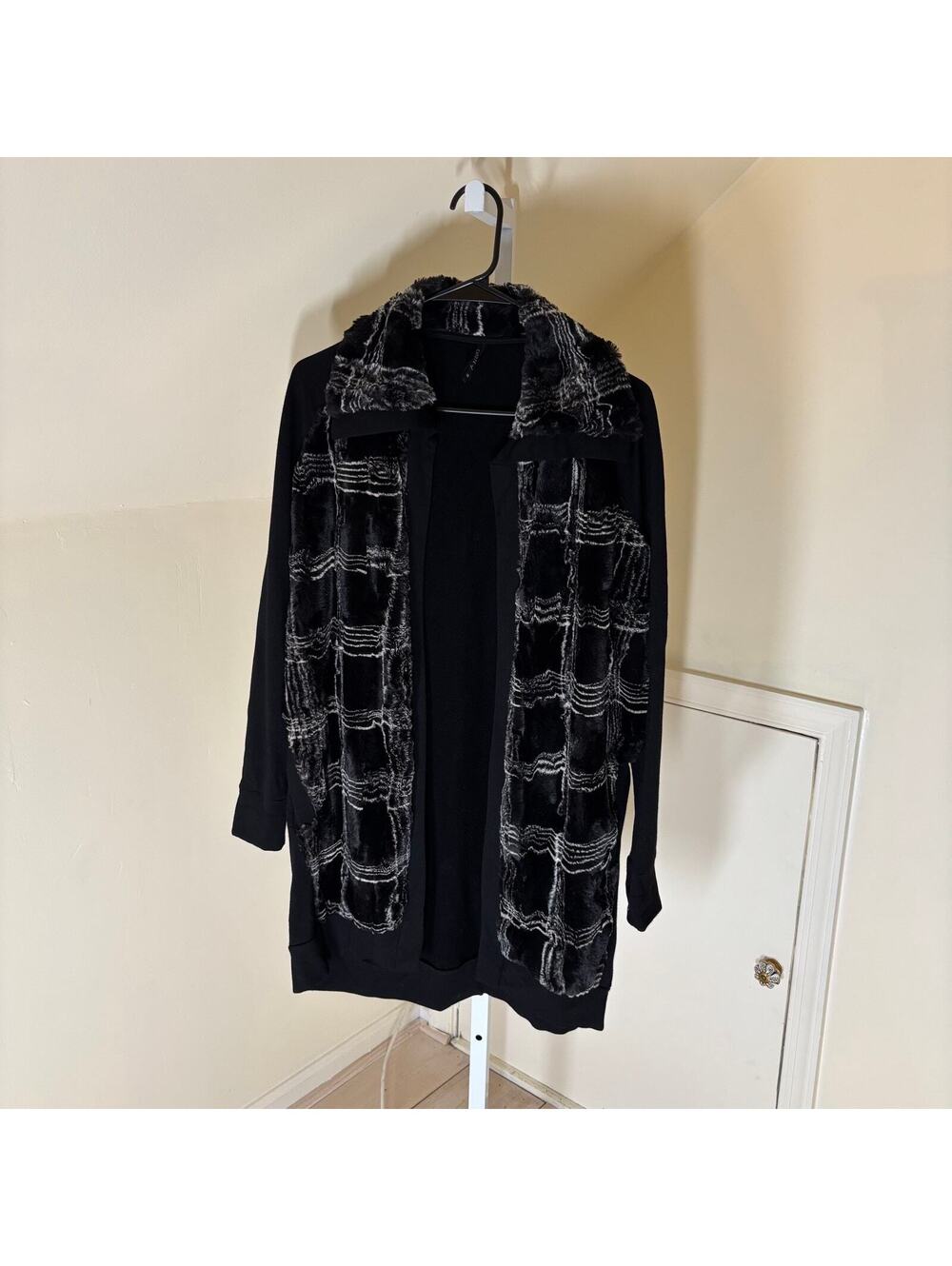 Capote EUC Women's Black Faux Fur Black Longline Sweater Jacket Size S